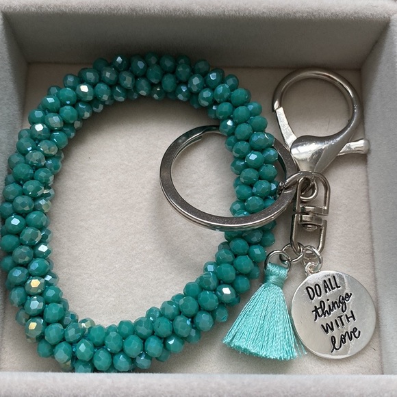 Handmade Teal Beaded Keychain Bracelet Silver Key Ring Wristlet - Picture 6 of 7